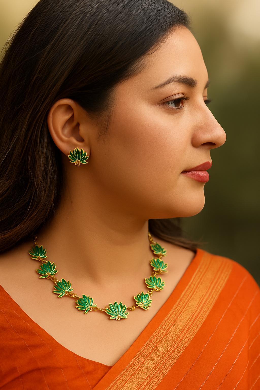 Green lotus necklace with stud